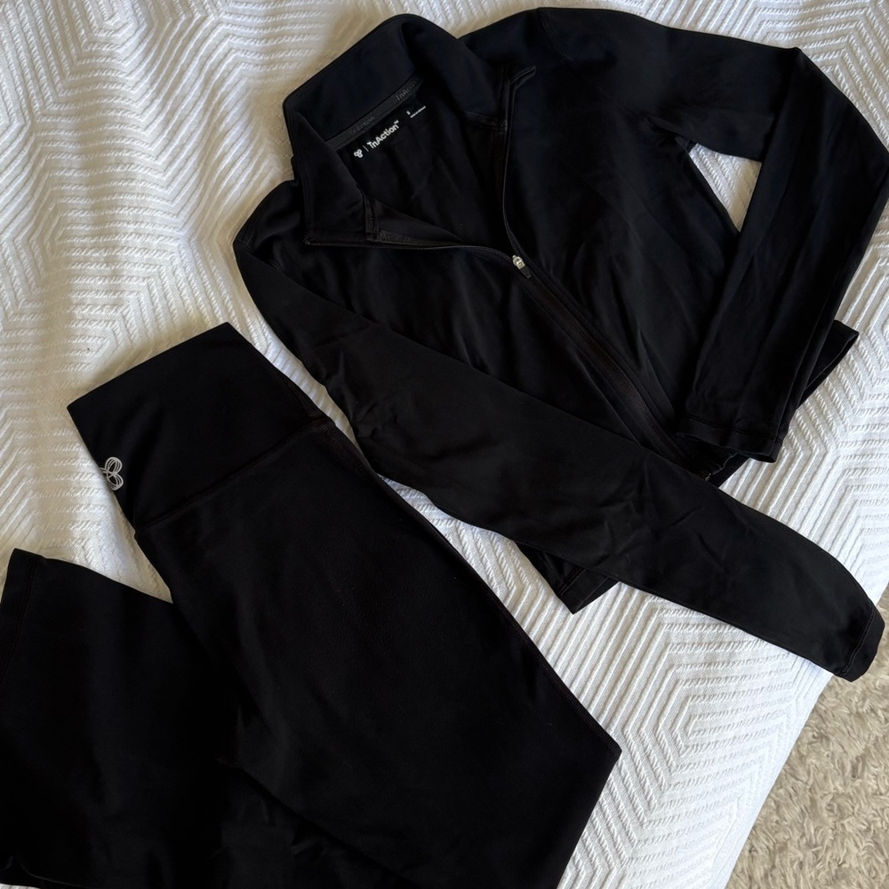 Tnalife Flare Hi-rise Legging & Zip Longsleeve set - worn only a few times